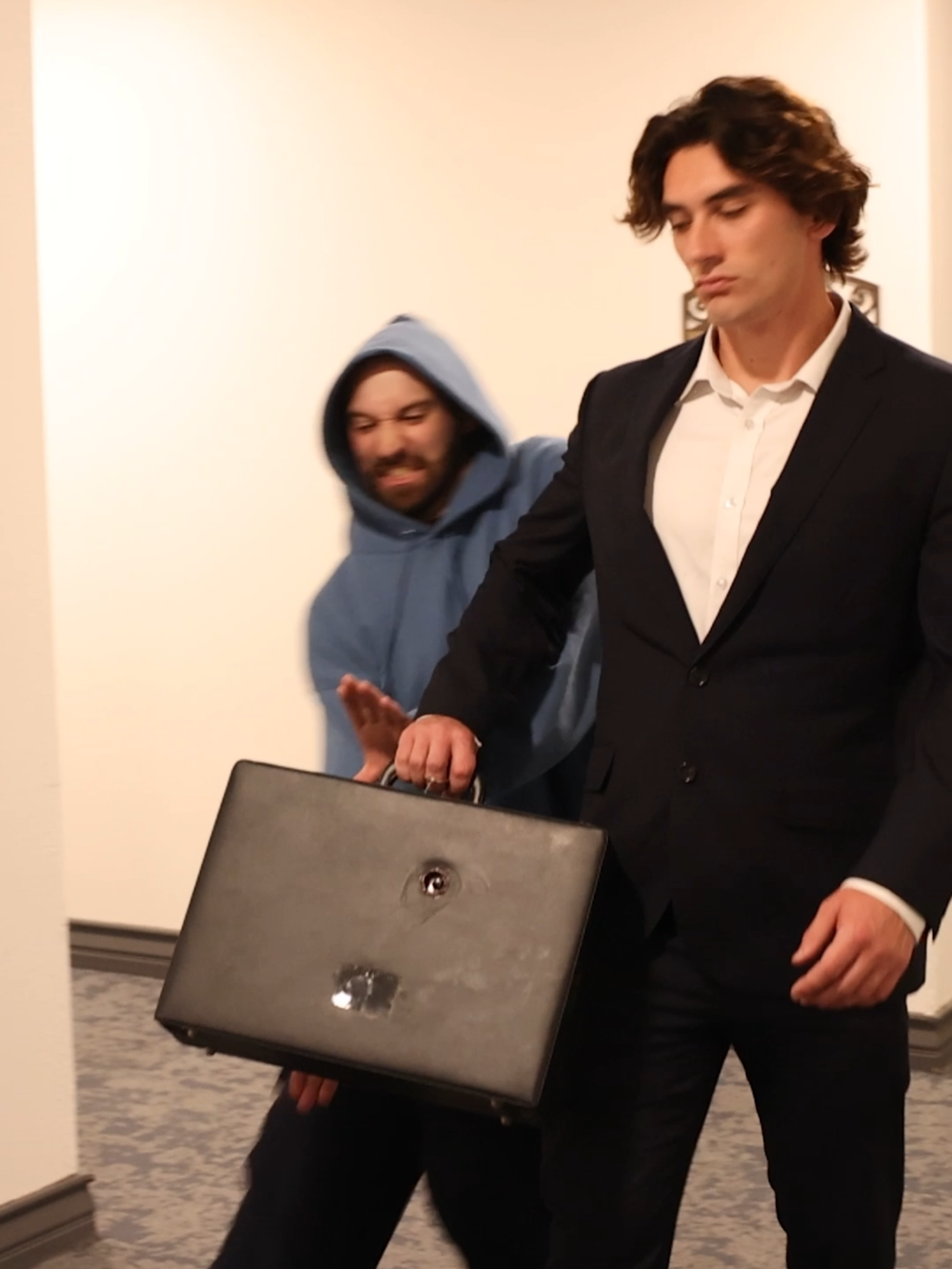 Real antitheft briefcase! #engineering #briefcase #007 #invention