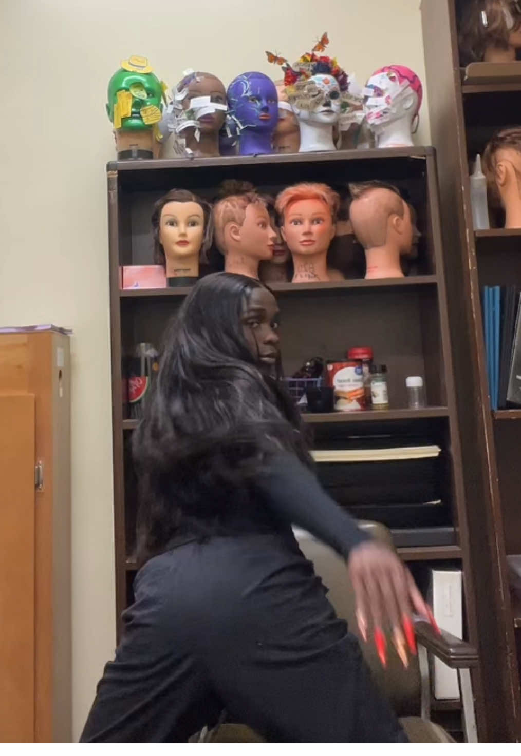 top from @YITTY ofc😏. 