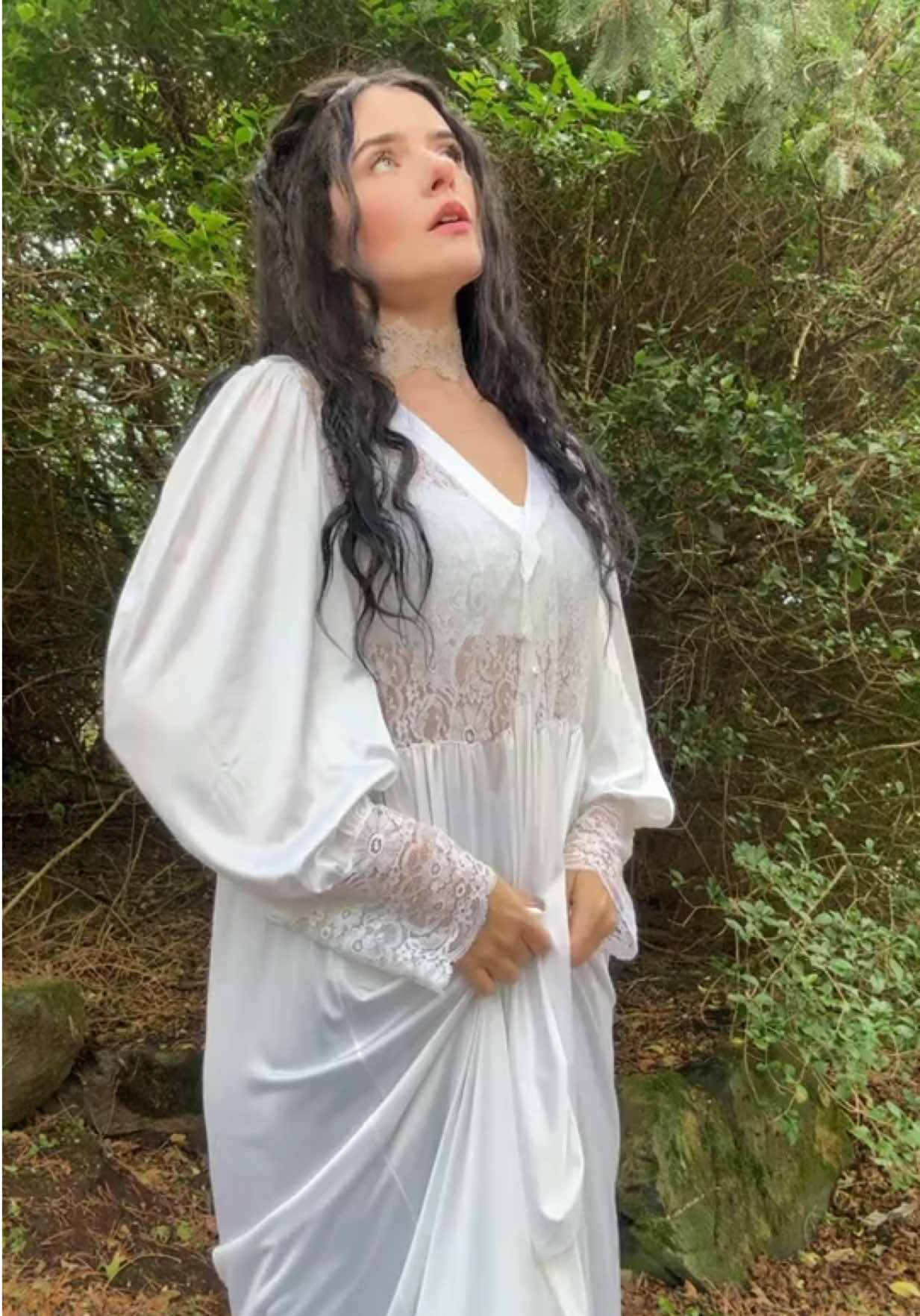 @Rosie Carney ‘Fragile Fantasy’ out now 🕊️🤍 #indie #indiemusic #alternative #singersongwriter 