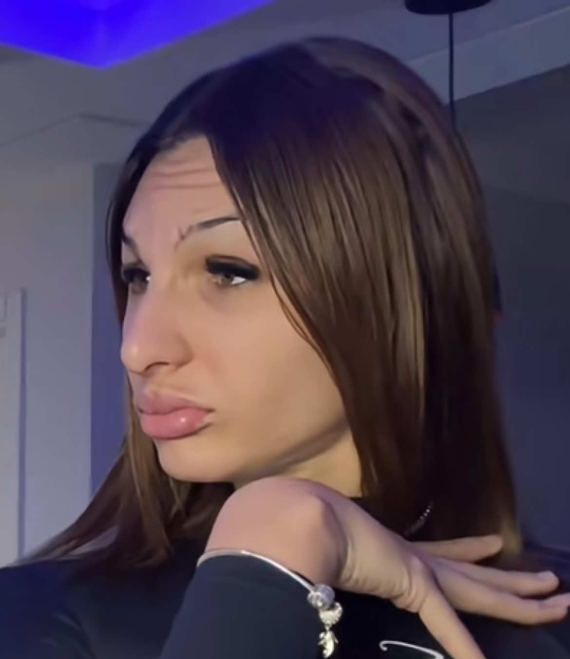 Pelo menos né #foryou #floptok #fyp #lari #manu