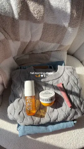 happy wednesday besties🤍🍂  #morningroutine #girlymorning #autumn #fallmorning #aestheticmorningroutine  @rhode skin @LUSH @SKIN1004 US @laneige_us @Sol de Janeiro @Gisou 