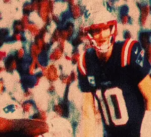 It’s not fair #drakemaye #tombrady #entombed 