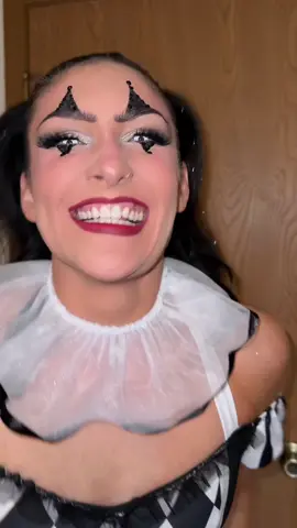 Red ❤️#halloween #clown #costume #fyp #rackssportsbar 