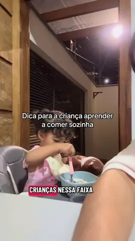 Essa dica está dando certo por aqui!! #introducaoalimentar #bebecomendosozinho #autonomy #autonomiainfantil #maternidade 