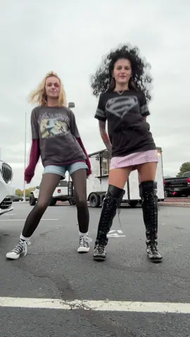 Ur fav rockstars 🎸@lily #halloween #rockstar 