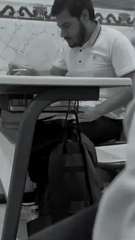 قف شامخاً 😂😂#CapCut  #explore #خامسيون #المستقبل #foryoupage 