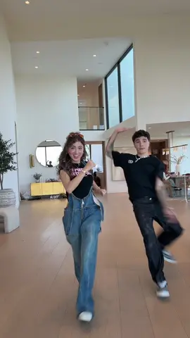 con mi hermano adoptado🕺@João Ferreira 