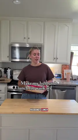 Did you miss these? Sorry I haven’t posted one in so long 😭 my kids actually really liked this recipe!!! So easy, I’ll be making this way more often 🙌🏼 #packmyhusbandslunchwithme #EasyRecipe #easydinnerideas #easylunchideas 