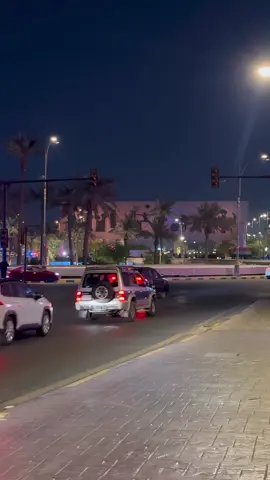 ساحة التحرير ليلا بغداد العراق #بغداد #العراق #baghdad #iraq #ساحة_التحرير 