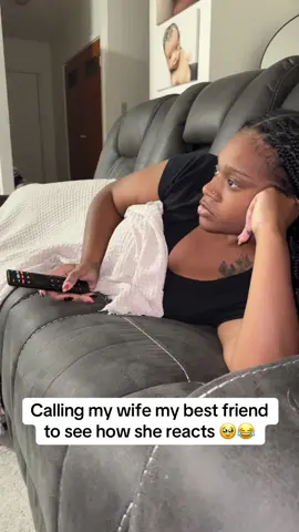 Awwwn she was so happy lol ❤️😭 #couplecomedy #marriedlife #shaexchris #reaction #funny 