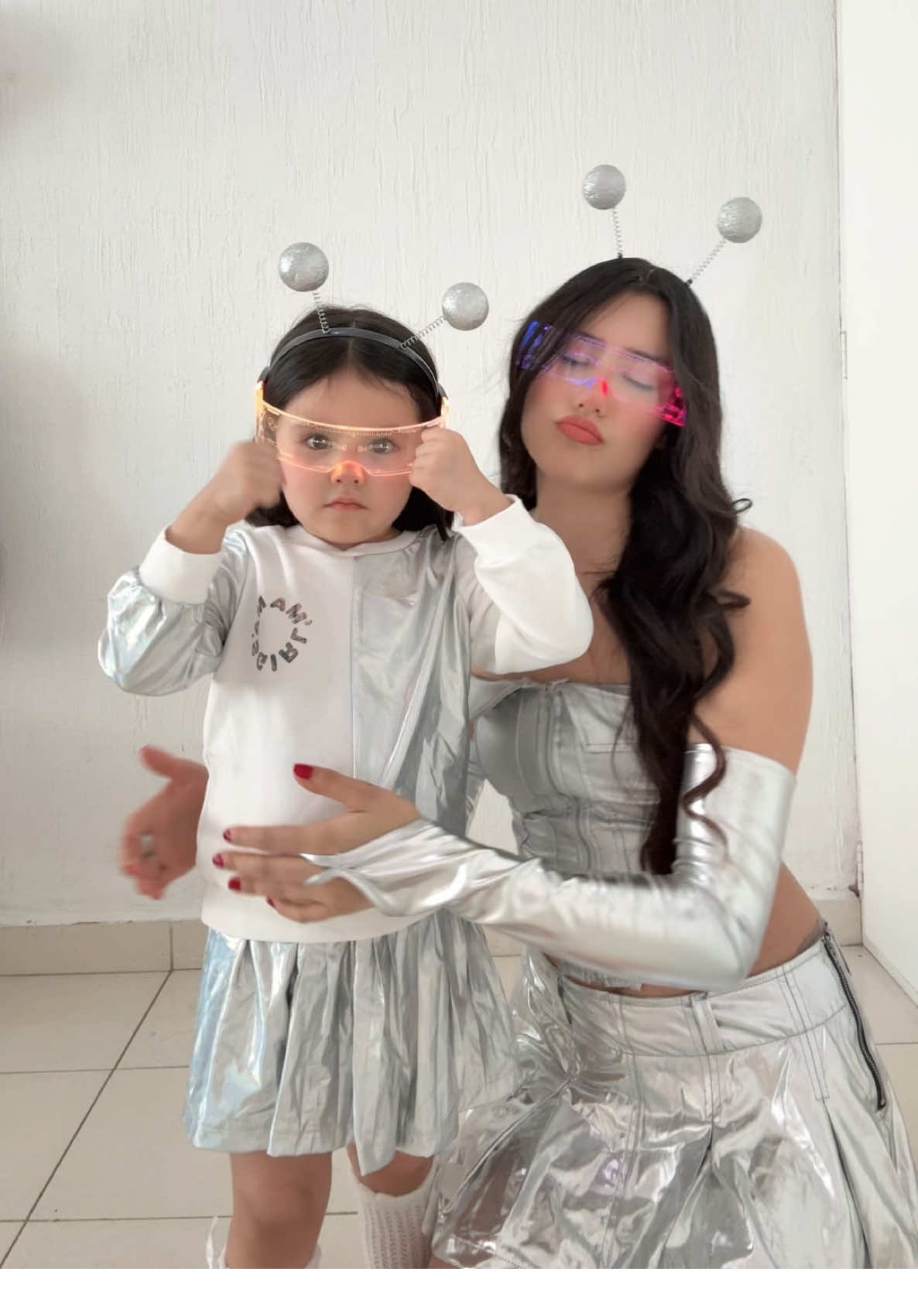 Gatitos alienígenas waaaaa 