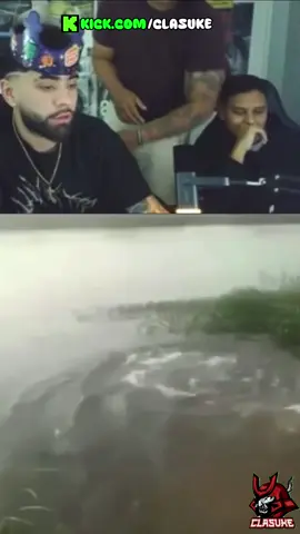 Moto moto????? • 📺 Stream completo en Kick 👉 Clasuke (link en bio) 🟢 #parati #fyp #viral #humor #risa #reaccionando #memestiktok #humorlatino #tiktokvenezuela #kick #kickclips #hippopotamus #descuido #sorpresa #momentosrandom #rio #baño 