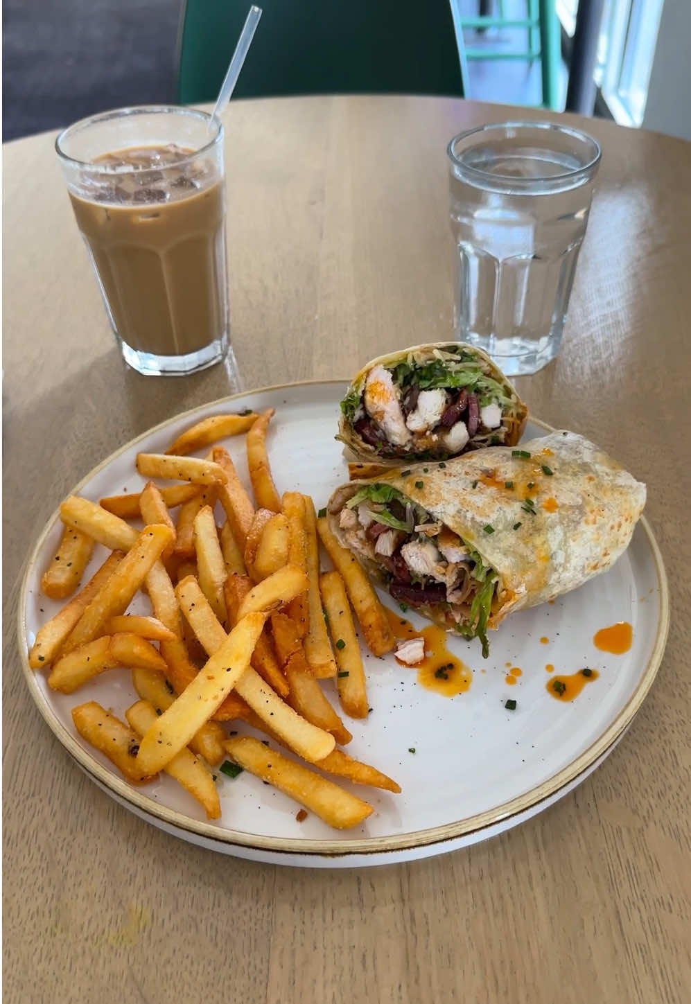 1000% recommend going to Midnight Coffee in Clive IA! I got the Apiary Latte and the BLT Chicken Ceaser Wrap so so good🤌🤌 #Love 