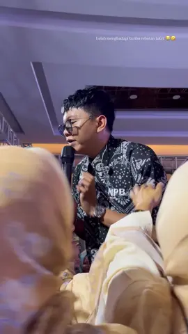 konser melawan ras terkuat di bumi🤭 #dennycaknan #cundamani #bellabonita #konser #emakemak  @DENNY CAKNAN @BELLA BONITA 