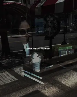 Tetaplah menjadi versi terbaik,walau ada yang membenci🍃🎧#CapCut #lyrics #sadvibes #fypage 