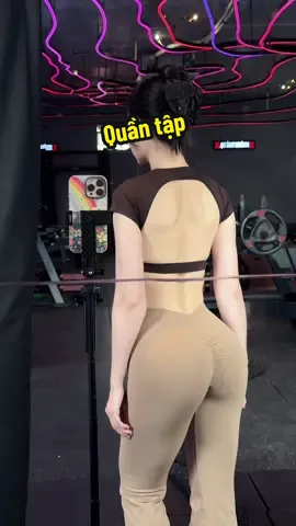 Quần ống loe mặc tôn dáng lắm luôn #dotapgymnu #quanlegging #quantapongloe #xuhuong 