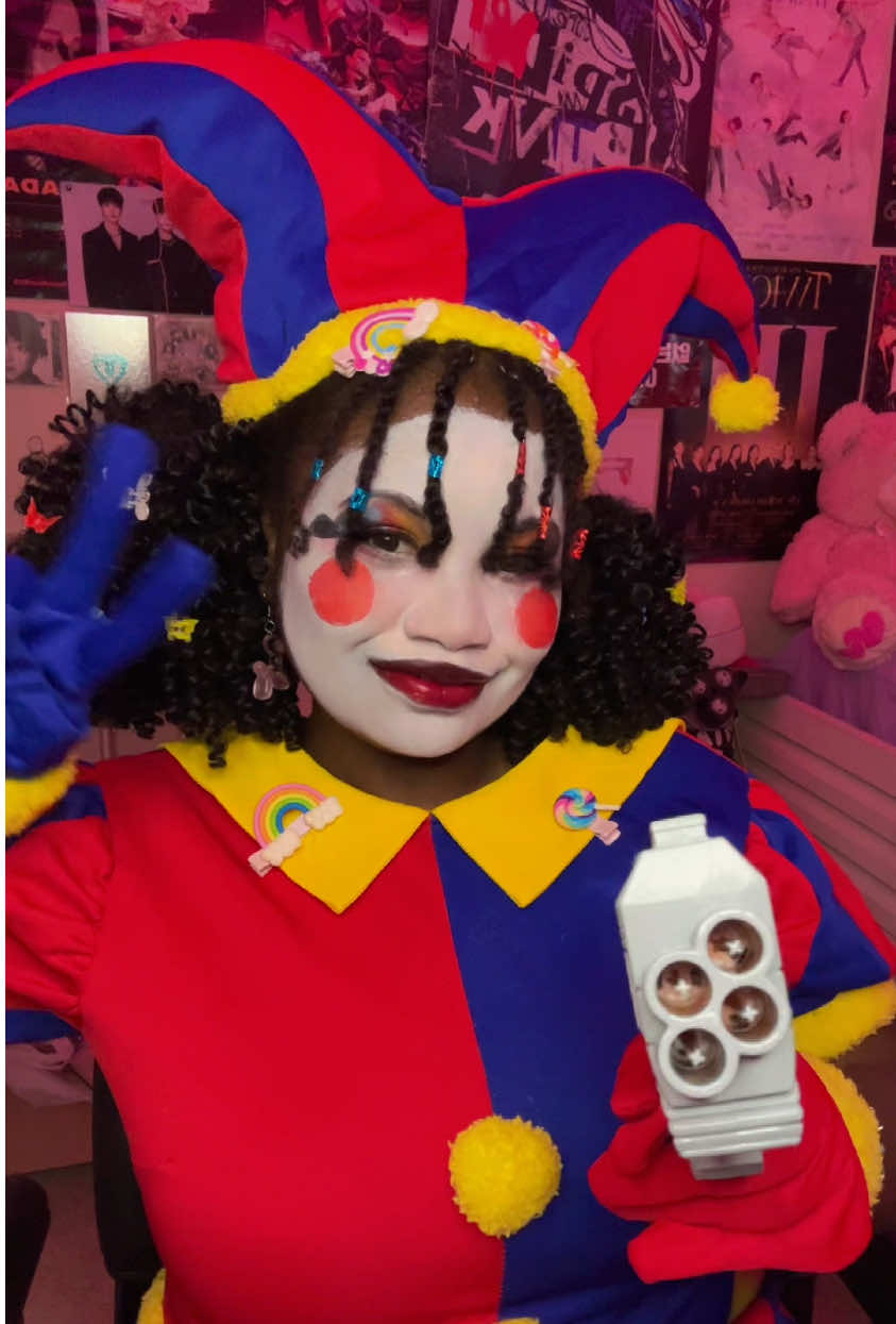 I love this version of Pomni ☺️ #amazingdigitalcircus #pomni #pomnidigitalcircus #pomnicosplay #blackcosplayer 