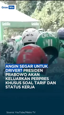 Pemerintah berencana menerbitkan Peraturan Presiden (Perpres) untuk mengatur tarif ojek online (ojol) serta memberikan perlindungan sosial dan kejelasan status bagi para pengemudi. Langkah ini muncul sebagai respons terhadap keluhan yang sering terjadi mengenai persaingan tarif yang tidak sehat antar perusahaan aplikator dan minimnya jaminan kesejahteraan driver. Kebijakan ini diharapkan mampu menciptakan keseimbangan baru antara keberlanjutan bisnis aplikator dengan hak-hak fundamental pengemudi sebagai mitra kerja. Jika berhasil, Perpres ini akan menjadi tonggak penting dalam regulasi ekonomi digital, memastikan bahwa inovasi teknologi berjalan seiring dengan keadilan dan perlindungan bagi para pekerja di sektor gig economy. Source: Bisnis.com Follow @growwinid untuk update terbaru seputar berita bisnis, teknologi, dan insight menarik! Kunjungi growwin.org untuk akses 1800+ modul pembelajaran bisnis berbagai bidang #ojol #Perpres #Regulasi #EkonomiDigital