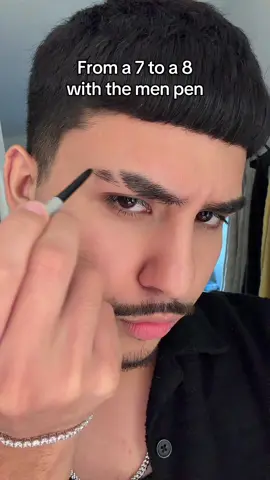 Can’t go wrong with darker brows #eyebrowsonfleek #eyebrows #mensgrooming #menpen #earlyblackfridaydeals 