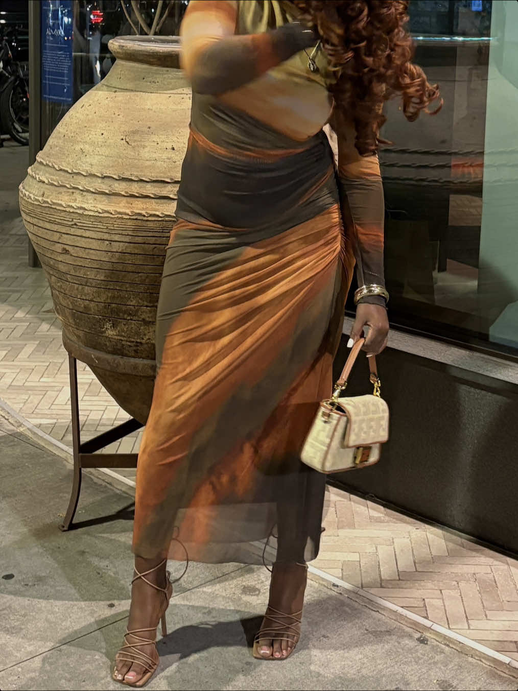 On the other side of whatever mess you’re going through, I promise there’s a softer, happier, glowier version of you waiting. We are so BACK! 😜