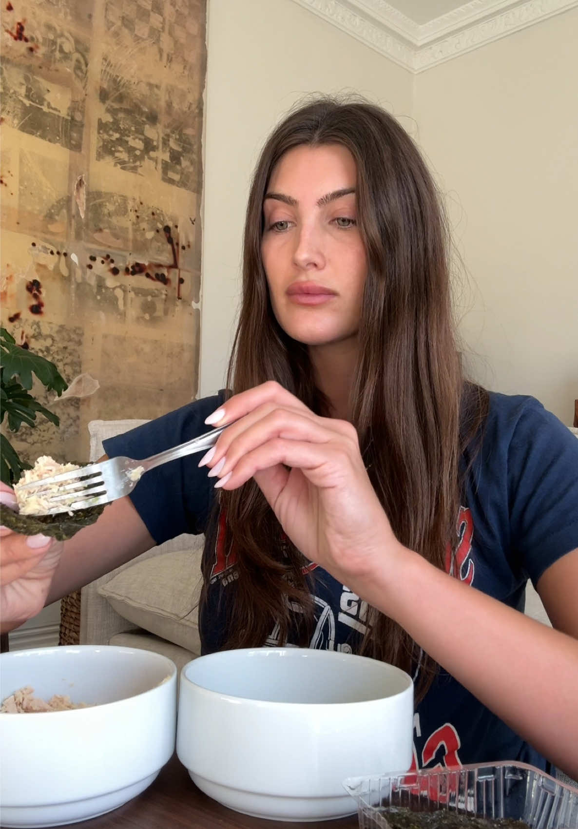 The best easiest low carb high protein snack 🍣 #diyhandrolls #lowcarbsnack #highproteinsnack #easysnack 