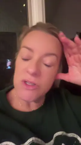 #fyp #patioenclosure #retractablescreen #homedecor 