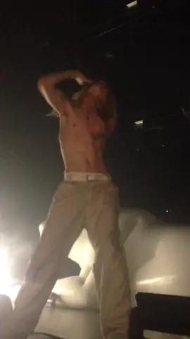 need him to come back to atl like SERIOUSLY #startour #2hollis  