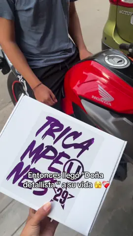 #regalosparaminovio #hinchacrema #sorpresa #universitariodedeportes #noviocrema 