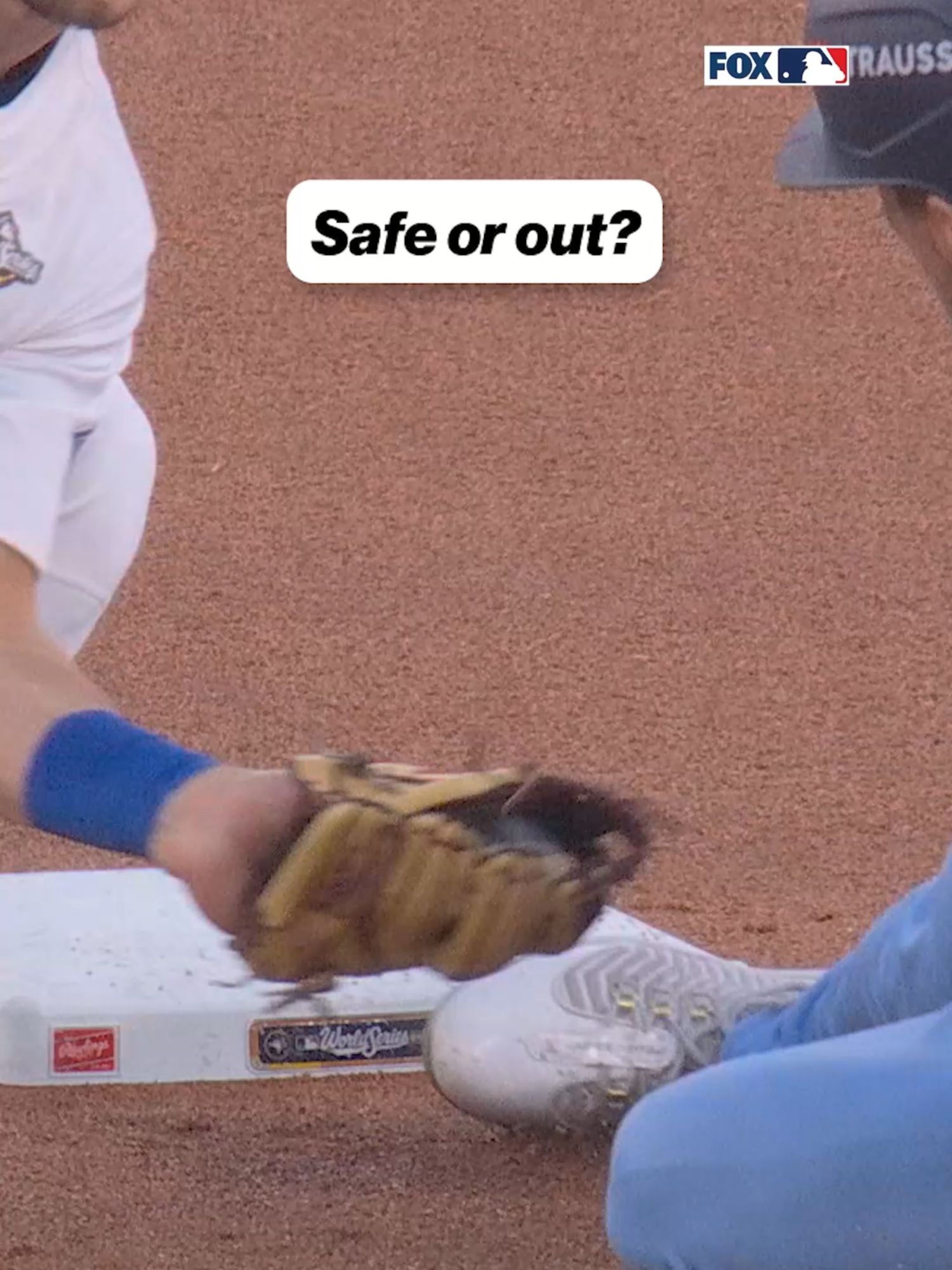 You make the call: Safe or out? #MLB #mlbplayoffs #WorldSeries #dodgers #bluejays