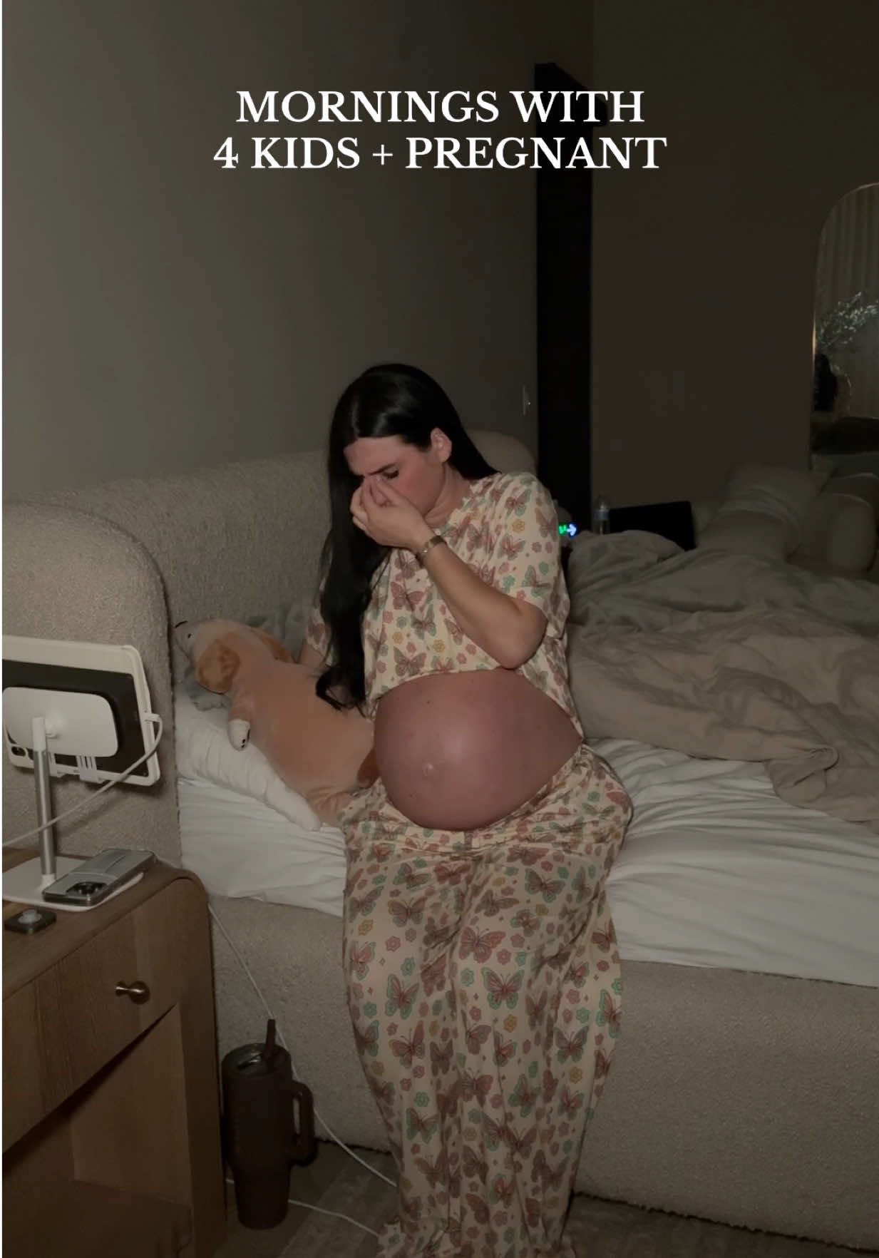 Mornings in our home ❤️ #pregnant #pregnancy #moms #momlife #family 