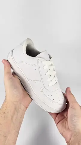 Conforto e estilo para os pequenos! 👟✨ Tênis branco infantil unissex, ideal para todas as aventuras! 💖 #TênisInfantil #Shopee #ModaKids #Conforto #EstiloInfantil   Link nos comentários 🫶🏼