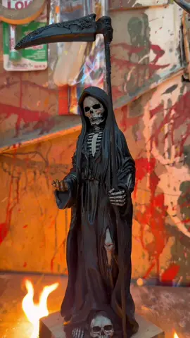 Hermosa santa muerte de 30 ctm ya casi sale a la venta este hermoso modelo #parati #santamuerte 