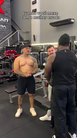 Eu hein kkkkk #charlisdobronks #toguro #renatocariani #gym #UFC 