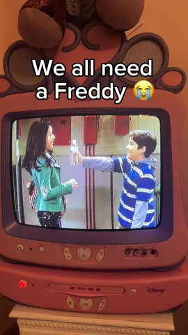 freddy benson 😭🫶🏻 #2000s #nostalgia #icarly #throwback #2000skids 