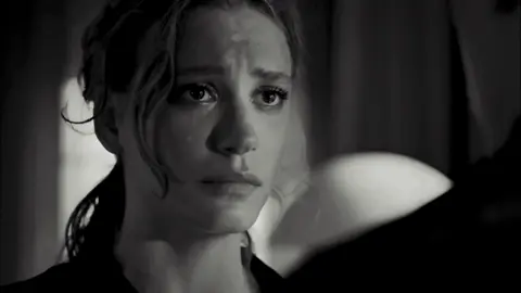 انو غيري خد مكاني! #medcezir #yamira #serenaysarıkaya #cagatayulusoy #WelcomeWassouf 