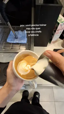 só pode usar o leite  #latteart #barista #coffeetiktok #fyp 