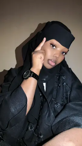 #imefikaaa😂😂😂😂 #kumeanzakuchangamka #kenyansaudia🇰🇪🇸🇦 #dasterviral #wamaishayangu❤️💍🔐👩‍❤️‍💋‍👨 