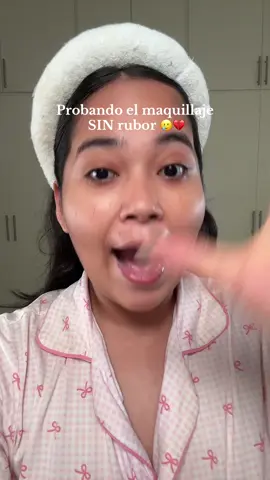 Dicen que el maquillaje sin rubor es MIL VECES MEJOR 😳🩷 que opinannn? #makeup #makeuphacks #blush #rubor #noblushmakeup 