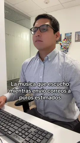 Modo serio😈🦾 #chamba #music #corporatelife #reggaeton #oficina 