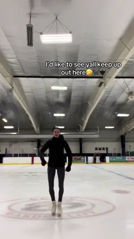 😏🥰 #chubbychaser #IceSkating 