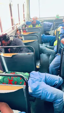 ঘুমপাড়ার সময়টা পাবা না😅✈️💔 #fyp #video#viral