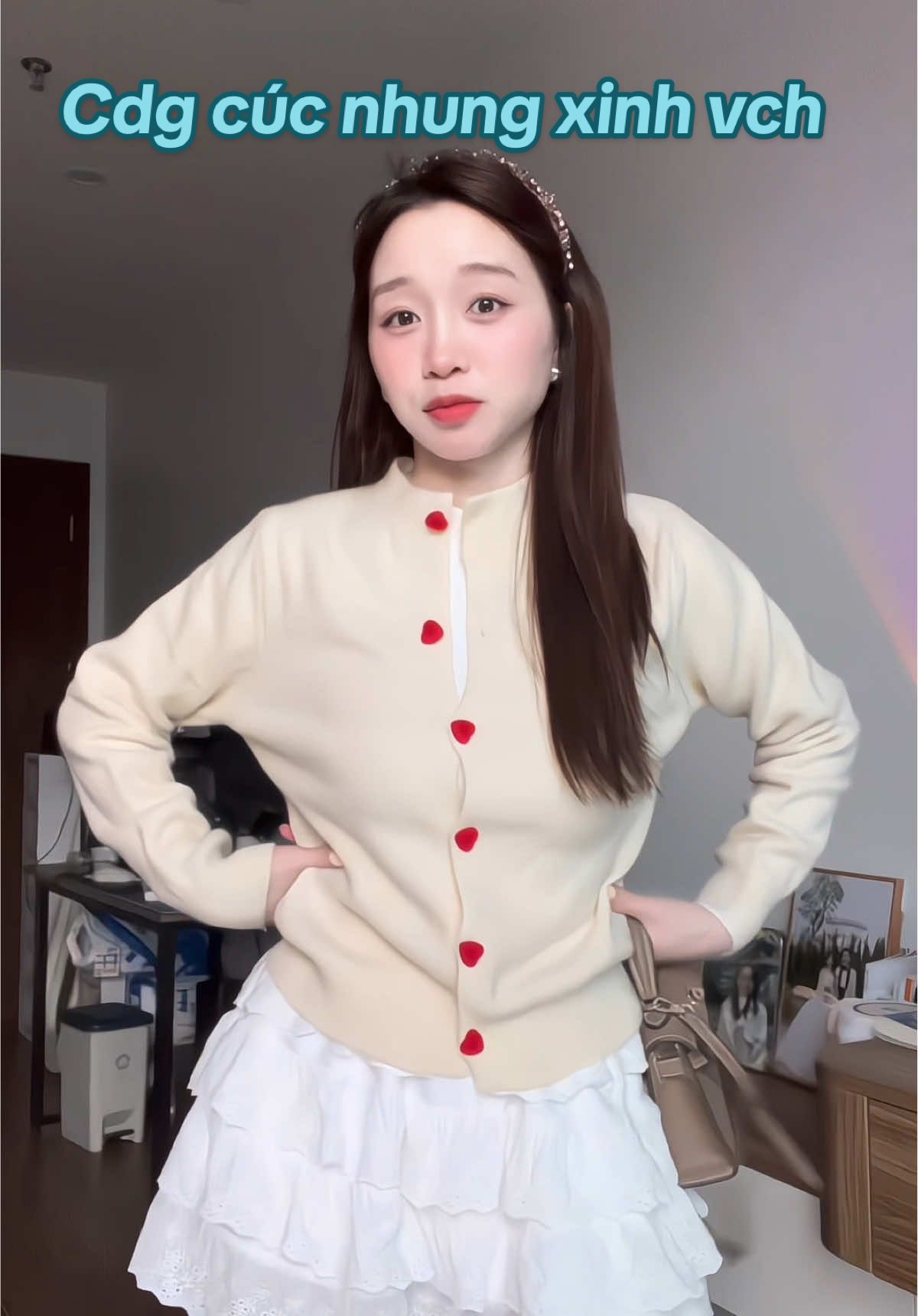 Sắp lạnh tiếp rùi đó nha #diemxinhh #aokhoac #aocadigan 