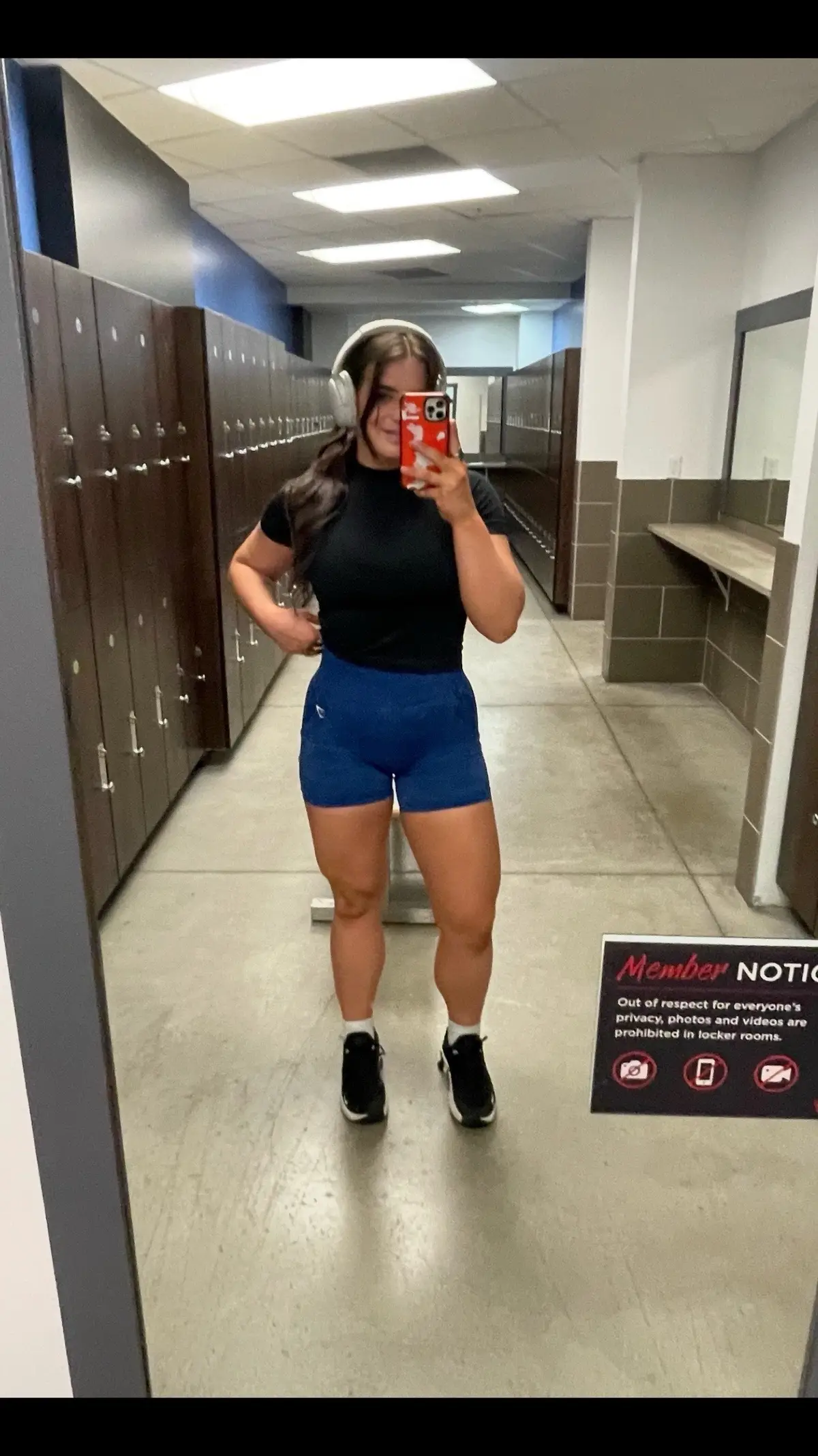 Can’t wait until I’m using my current pics as the “before” 😝 because believe me… I’m only gonna get better from here!! #gym #bodybuilding #fitnessjourney #lifting #gymmotivation 