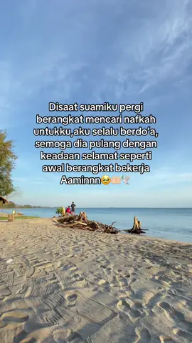 setiap diperjalananmu ada doa yang menyertaimu sehat sehat suamiku 🤍🕊️#xybca #katakata #sadvibes #suamiku #fypage 