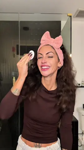 get ready with me to go teach! what are you and your kids dressing up as for halloween? i don’t celebrate buuut i love seeing all the creative costumes! #grwm #grwmroutine #teachersoftiktok #teacherhalloween  @Farmacy Beauty @byoma @Kiehl's Since 1851 @MERIT Beauty @amika @Blake Brown Beauty @Kosas @NARS Cosmetics @makeupbymario 