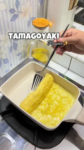 Praktis bgt buat bikin omelette🥰 #frypan  #tamagoyaki  #tamagoyakipan  #tamagoyakiomelette  #fyp 