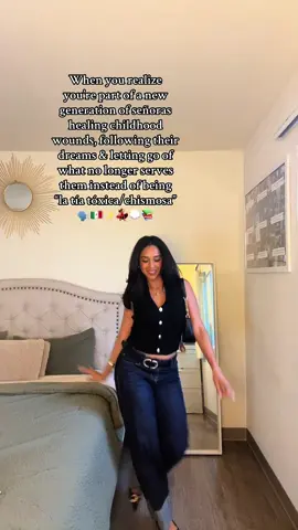 Somos las señoras modernas! 🇲🇽 jajaj  top: @Ross Dress for Less Jeans & heels:@dd’s Discounts bag:@Coach #señoras #latina #dancer #cucu #mexicana 