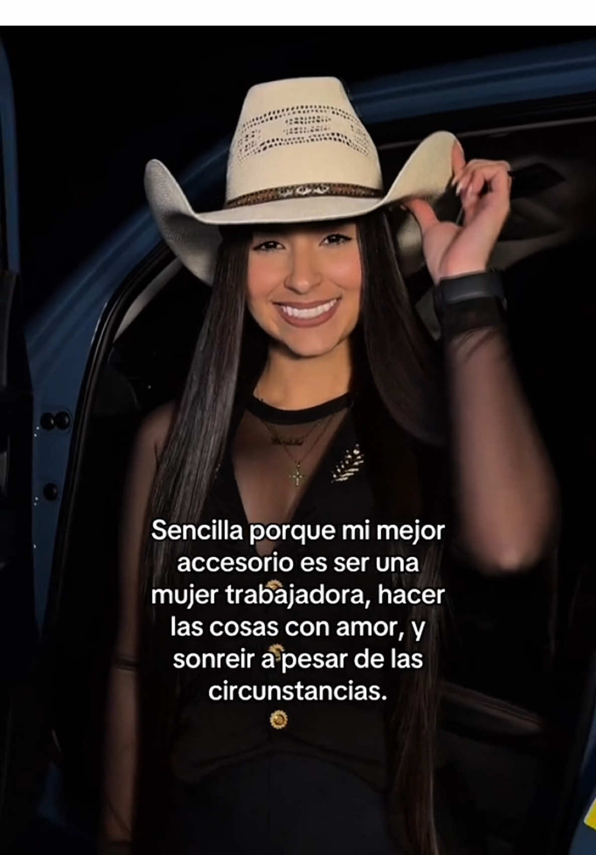 Con la ayuda de Dios. 🙌🏻❤️‍🩹✨ #danielamonsalve #mujeresfuertes #frasesmotivadoras #Dios #mujeres 