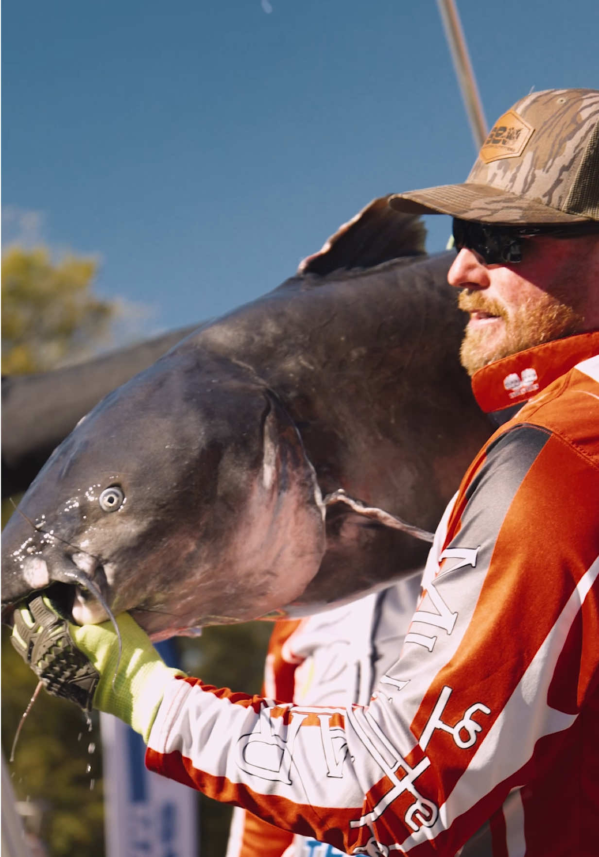 Team Thompson is on fire! A huge win on the Tennessee River out of Savannah, TN!#teistedcatoutdoors #catfishderby #seaarkboats #tennesseeriver @SeaArk Boats @Cornfield Fishing Gear @mossyoakfishing @Livingston Lures @Power-Pole 