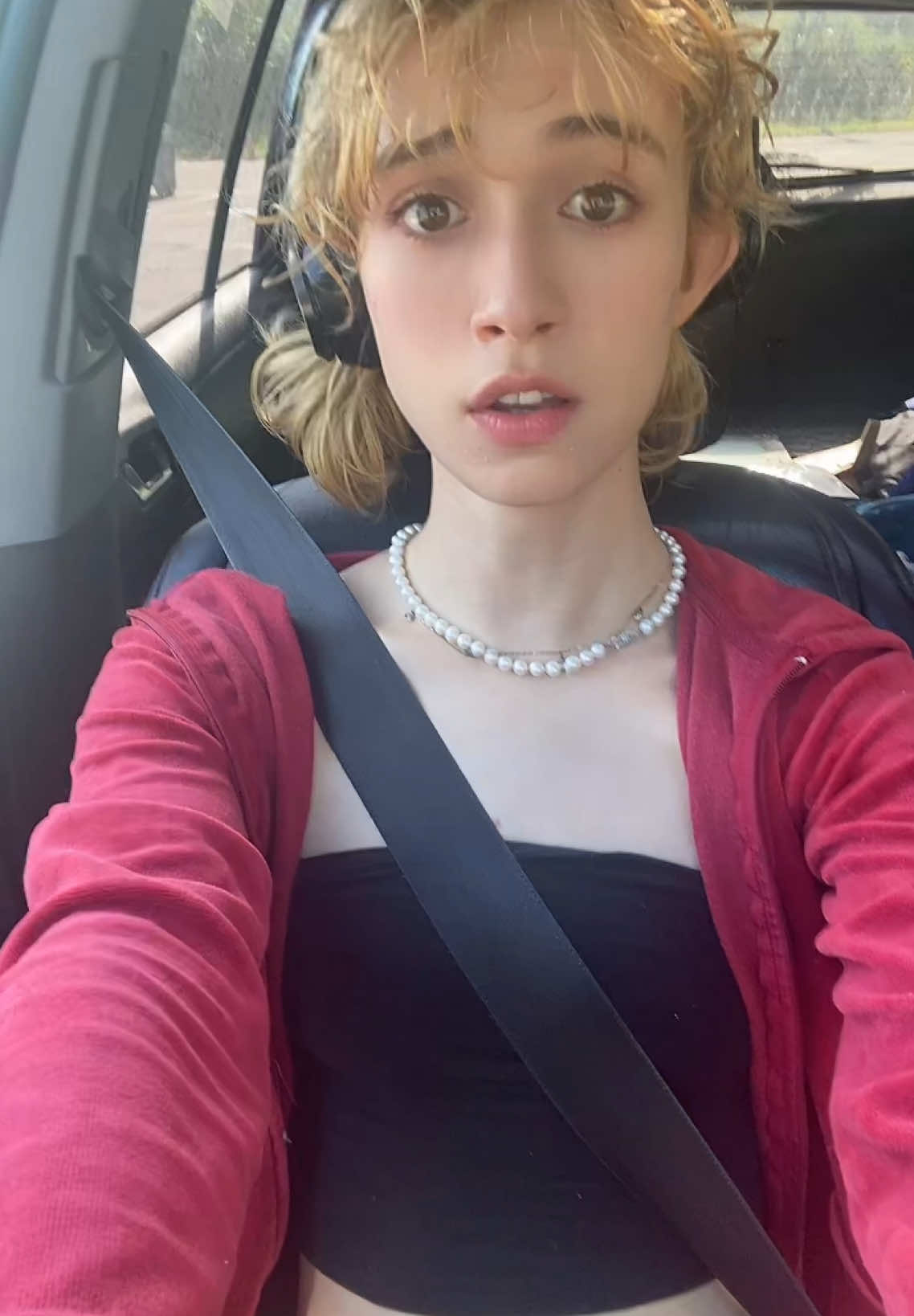 Recorded this singing video and I was going to keep it in my drafts because I messed up the words a bit but I want to share now. Also I regret that I used to put my singing videos on 2x instead of normal speed ans didn’t save the original versions but I am sorry if I am a bad singer please scroll #fypシ #neurodivergent #autism #singing #funny #foryoupage #song #foryou 